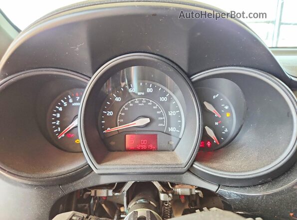 KNADM4A30H6037948 2017 KIA RIO White Vista del cuadro de instrumentos