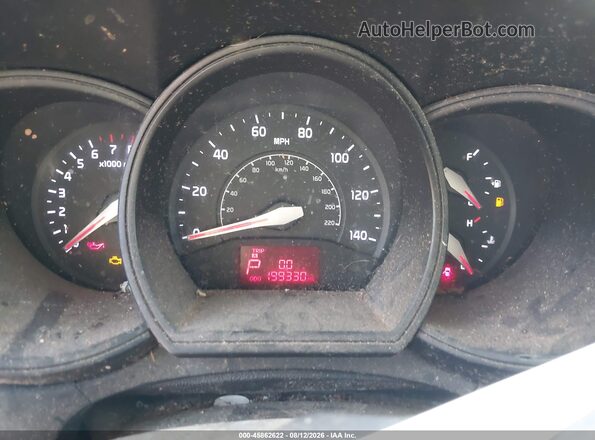 KNADM4A31G6565612 2016 KIA RIO White Widok tylnych siedzeń