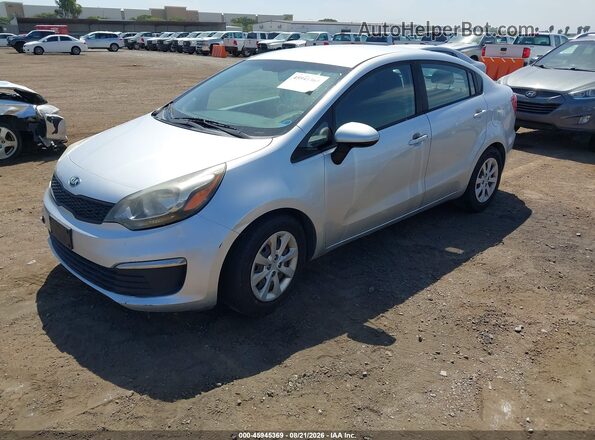KNADM4A32H6025915 2017 KIA RIO Silver Передня ліва чверть