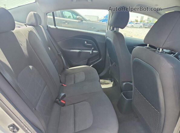 KNADM4A32H6074743 2017 KIA RIO Серый Вид задних сидений