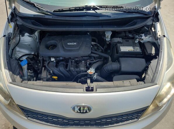 KNADM4A32H6074743 2017 KIA RIO Серый Вид задней части салона