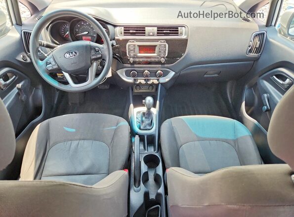 KNADM4A32H6074743 2017 KIA RIO Серый Вид панели приборов