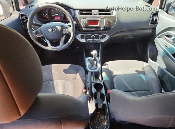 KNADM4A33G6590804 2016 KIA RIO Silver წინა პანელის ხედი
