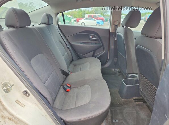 KNADM4A35G6548702 2016 KIA RIO White Вид задніх сидінь