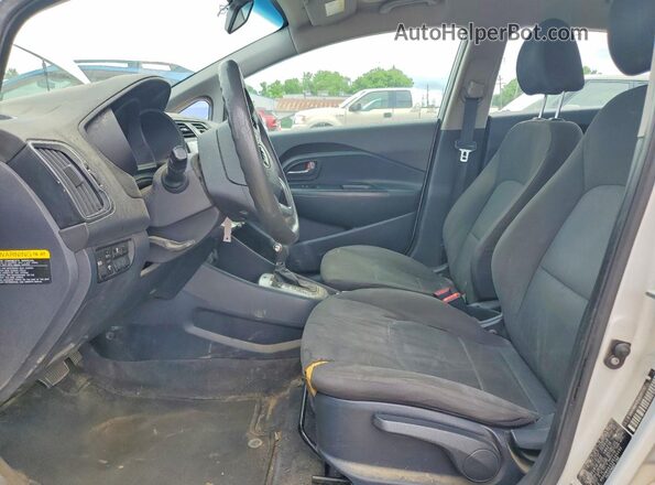 KNADM4A35G6595292 2016 KIA RIO Silver Widok wnętrza z przodu