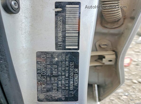 KNADM4A35G6595292 2016 KIA RIO Silver Widok komory silnika