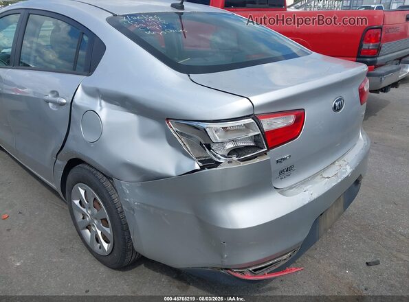 KNADM4A36G6544206 2016 KIA RIO Silver Widok z przodu