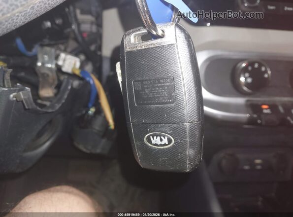 KNADM4A36G6686121 2016 KIA RIO White Dashboard view
