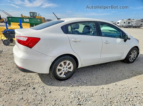 KNADM4A37G6545199 2016 KIA RIO White Tył prawy