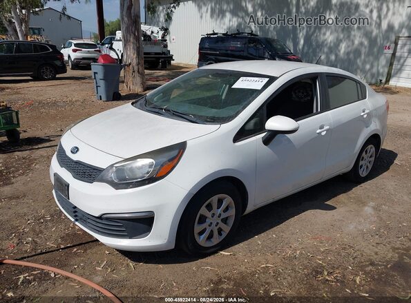KNADM4A37G6591308 2016 KIA RIO White Առջևի ձախ երեք քառորդ տեսարան