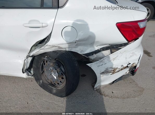 KNADM4A37G6611993 2016 KIA RIO White Front view