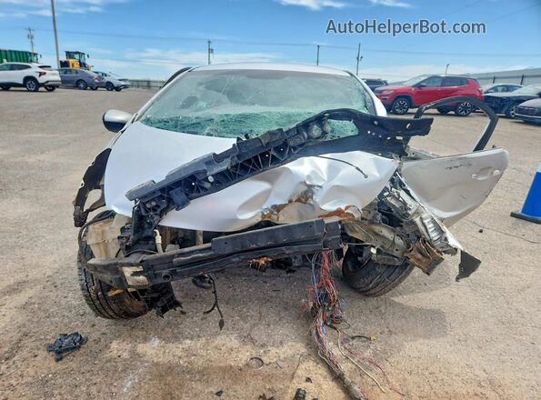 KNADM4A38H6054772 2017 KIA RIO Silver Вид спереду