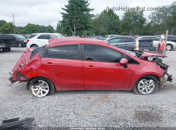 KNADM4A39H6012093 2017 KIA RIO Red Widok wnętrza z tyłu