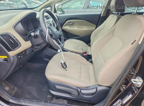 KNADM4A39H6035308 2017 KIA RIO Black Widok wnętrza z przodu