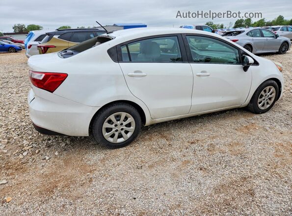 KNADM4A39H6046664 2017 KIA RIO White Задня права чверть