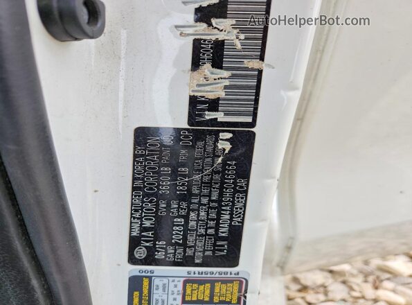 KNADM4A39H6046664 2017 KIA RIO White Вид підкапотного простору