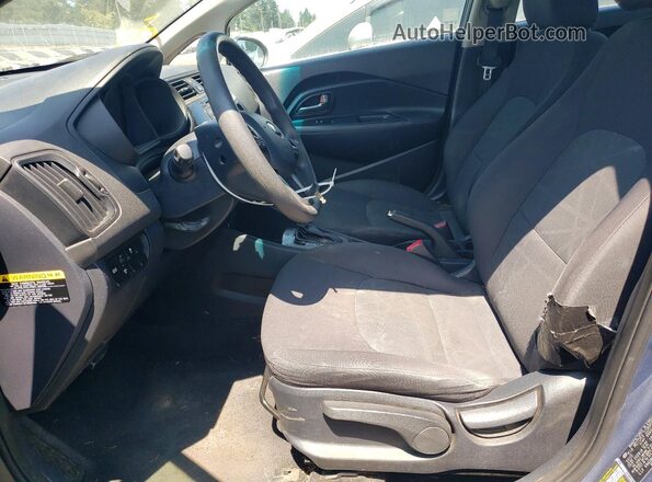 KNADM4A3XG6539395 2016 KIA RIO Blue Вид салону спереду