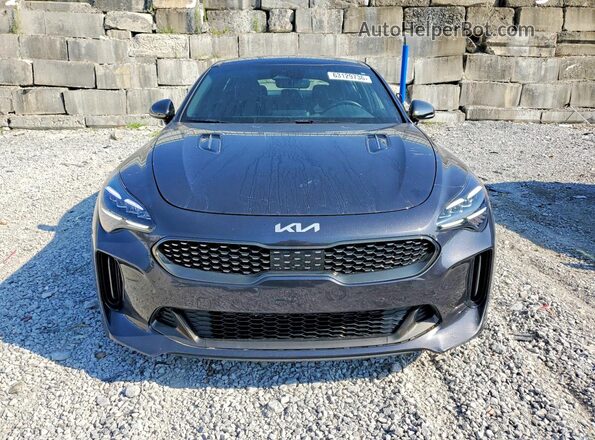 KNAE35LD1P6137798 2023 KIA STINGER Серый Вид спереди