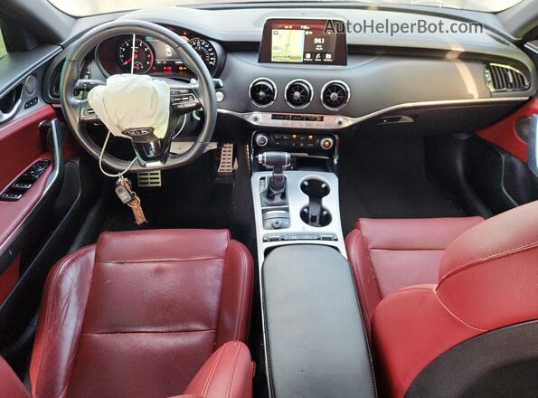 KNAE45LC2K6051042 2019 KIA STINGER Черный Вид панели приборов