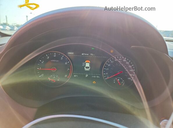 KNAE45LCXJ6031877 2018 KIA STINGER Red Vista del cuadro de instrumentos