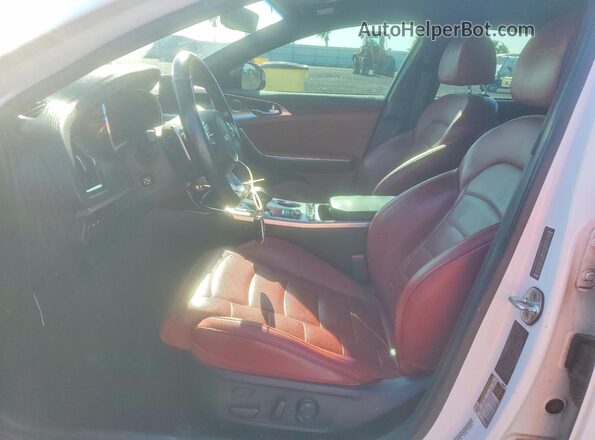 KNAE55LC0N6115029 2022 KIA STINGER White Front interior view