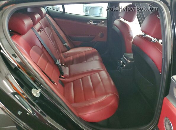 KNAE55LC2J6016772 2018 KIA STINGER Black Vista de los asientos traseros