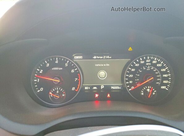 KNAE55LC2J6019428 2018 KIA STINGER Maroon Вид щитка приладів