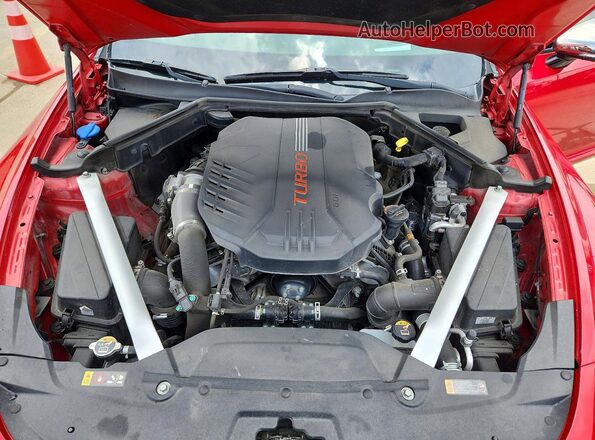 KNAE55LC3L6073632 2020 KIA STINGER Red Widok wnętrza z tyłu