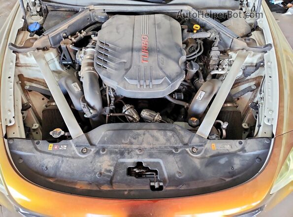 KNAE55LC7J6017917 2018 KIA STINGER White Вид задньої частини салону