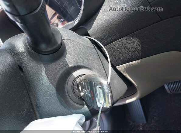 KNAFK4A64G5576053 2016 KIA FORTE Серебряный Вид панели приборов