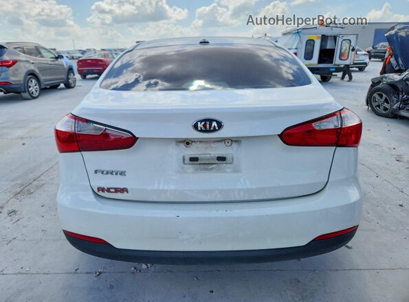 KNAFK4A65G5607004 2016 KIA FORTE White Հետևի տեսք