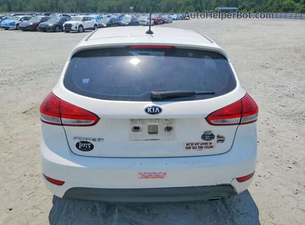 KNAFK5A83J5773536 2018 KIA FORTE White Widok z tyłu