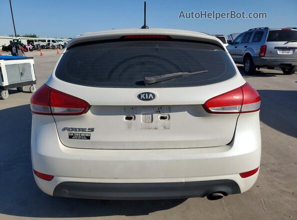 KNAFK5A89G5582891 2016 KIA FORTE White უკანა ხედი