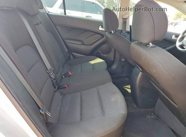 KNAFK5A8XH5709682 2017 KIA FORTE Silver 