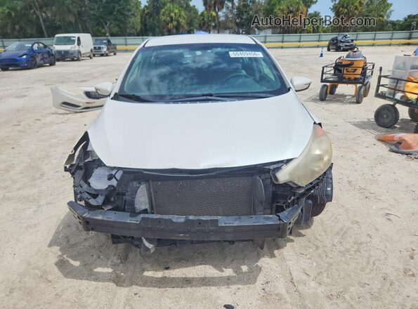 KNAFX4A65G5501038 2016 KIA FORTE White Դիմացի տեսք