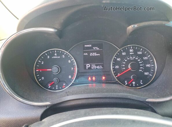 KNAFX4A6XG5560148 2016 KIA FORTE Gray Вид щитка приладів