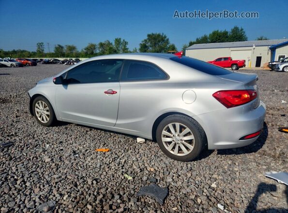 KNAFX6A85G5588355 2016 KIA FORTE Серебряный Задняя левая четверть
