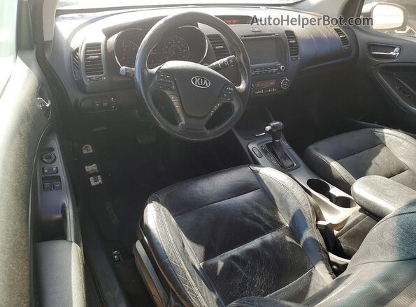 KNAFX6A87G5659037 2016 KIA FORTE White Առջևի վահանակի տեսք