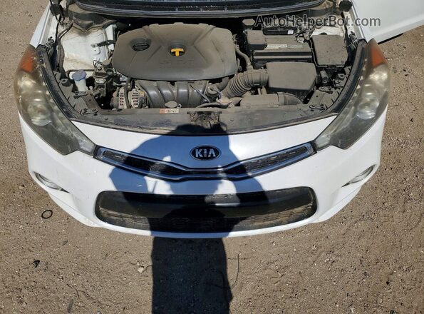 KNAFX6A87G5659037 2016 KIA FORTE White Սալոնի հետևի տեսք