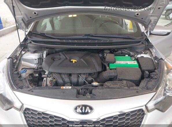 KNAFZ4A86G5464755 2016 KIA FORTE White Widok z tyłu