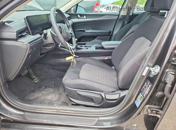 KNAG24J75S5346737 2025 KIA K5 Gray Vista interior delantera