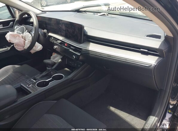 KNAG24J79T5477669 2026 KIA K5 Black Սալոնի դիմացի տեսք