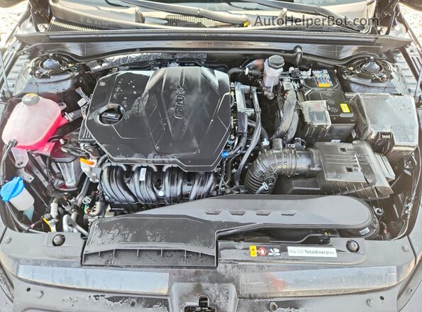 KNAG24J7XT5405136 2026 KIA K5 Black Widok wnętrza z tyłu