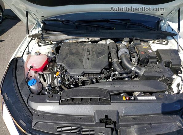 KNAG44J84S5341001 2025 KIA K5 White Rear interior view