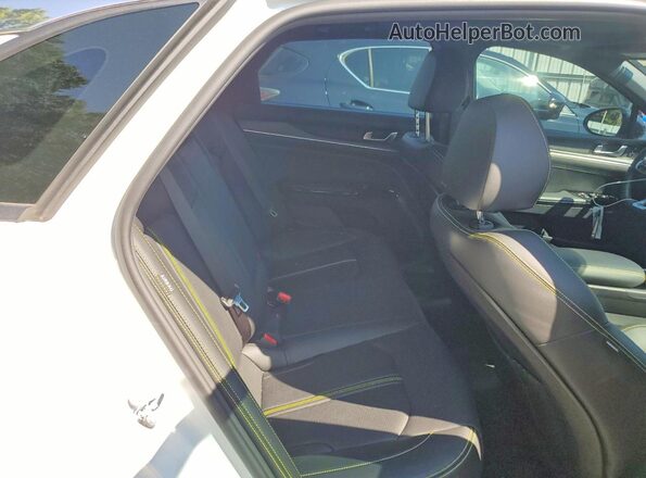KNAG44J84S5341001 2025 KIA K5 White Rear seats view