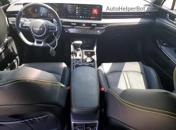 KNAG44J8XS5334666 2025 KIA K5 White წინა პანელის ხედი