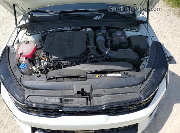 KNAG44J8XS5334666 2025 KIA K5 White უკანა სალონის ხედი