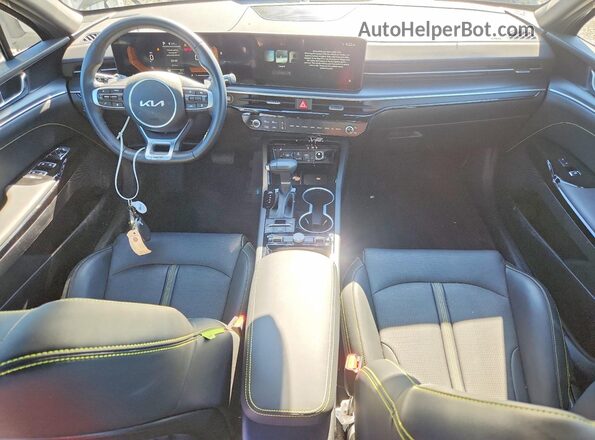 KNAG44J8XT5405771 2026 KIA K5 Black Widok deski rozdzielczej
