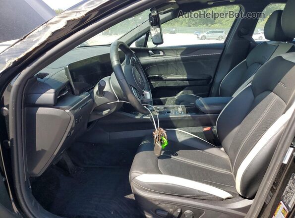 KNAG64J76T5418602 2026 KIA K5 Black Vista interior delantera