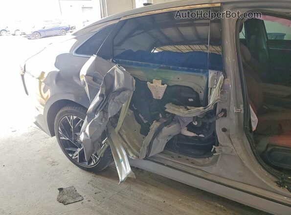 KNAG64J79S5366851 2025 KIA K5 Gray Vista de los asientos traseros